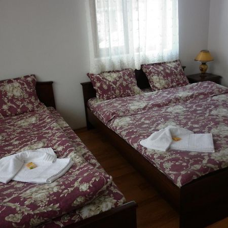 Guest House Mavrudieva Koprivshtitsa Bagian luar foto