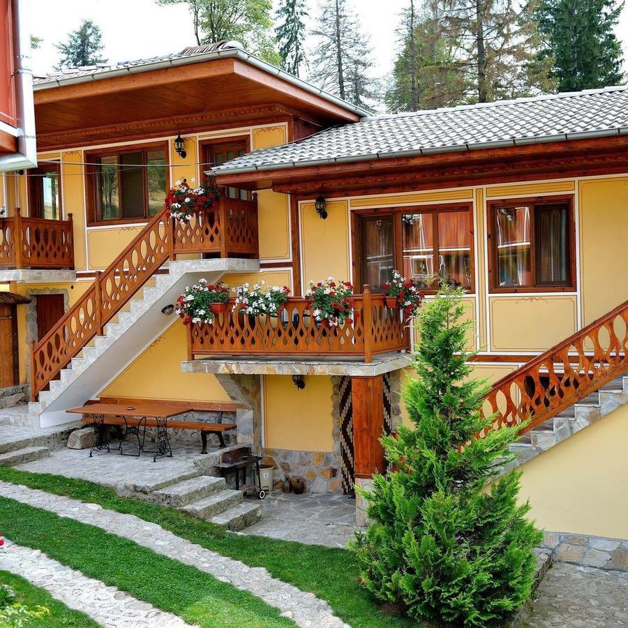 Guest House Mavrudieva Koprivshtitsa Bagian luar foto