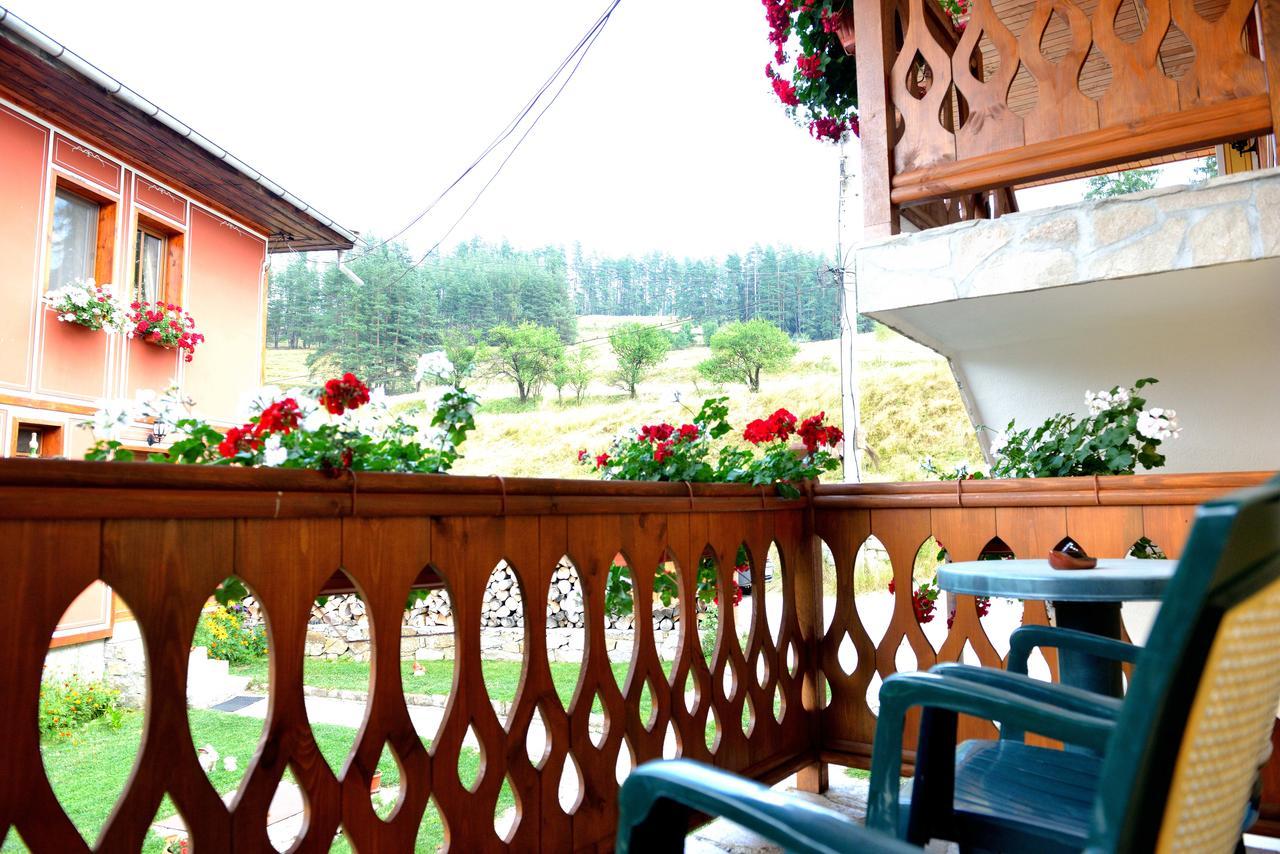Guest House Mavrudieva Koprivshtitsa Bagian luar foto
