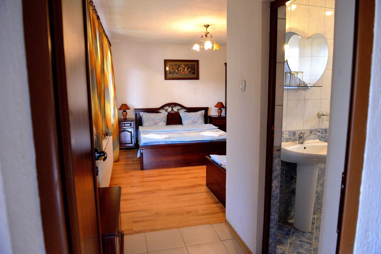 Guest House Mavrudieva Koprivshtitsa Bagian luar foto