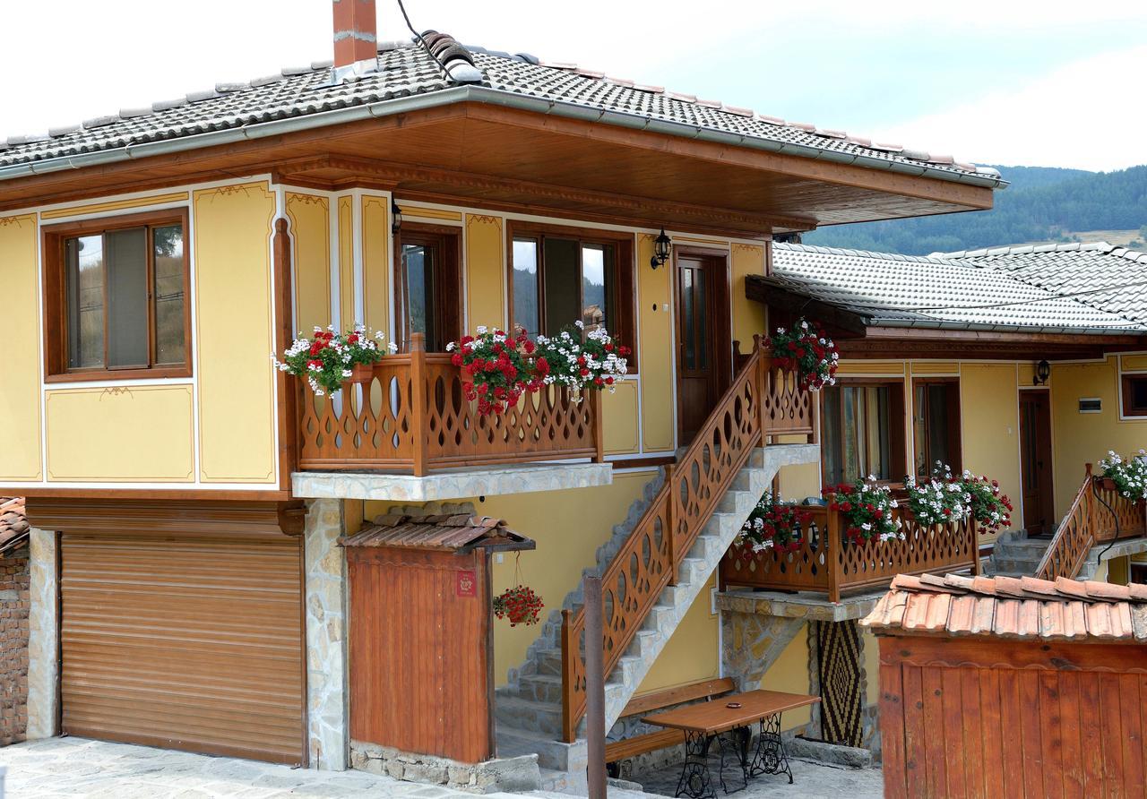 Guest House Mavrudieva Koprivshtitsa Bagian luar foto