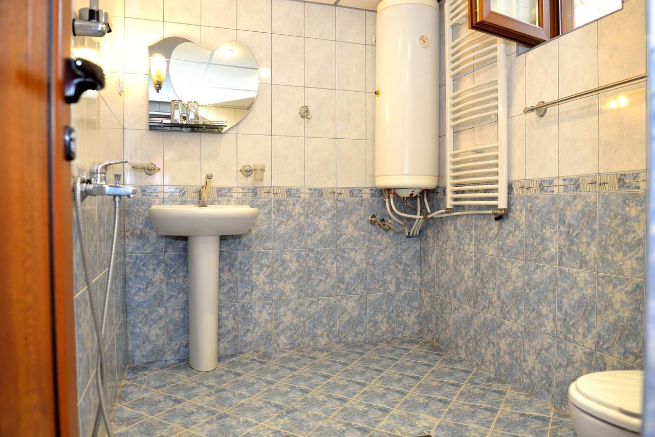 Guest House Mavrudieva Koprivshtitsa Bagian luar foto